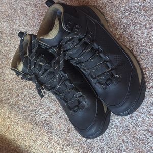 Vasque Talus WT NTX Hiking Boots women's 11